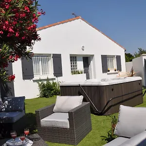 Villa In -villa Jacuzzi, Arles